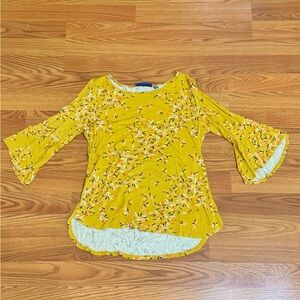 ⚠️Floral Yellow Top⚠️